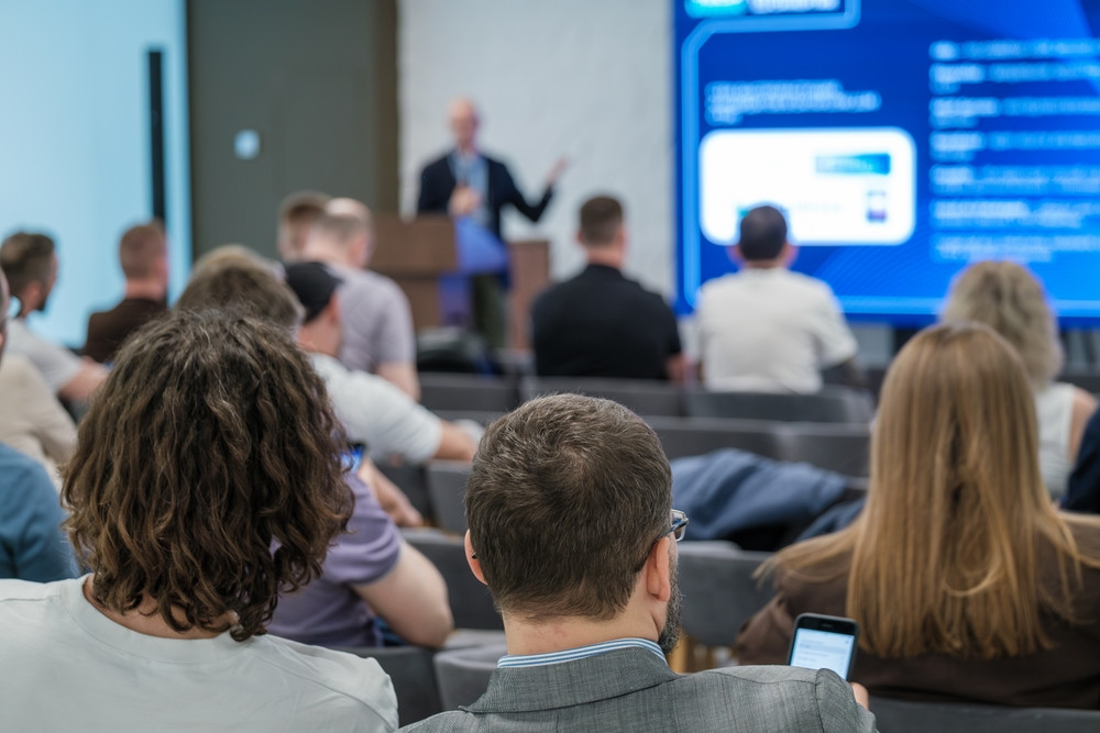 szinkrontolmacs-berendezes